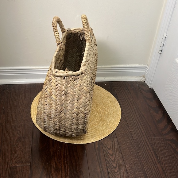 Vintage Cottagecore Bali Straw Bag - Picture 3 of 13